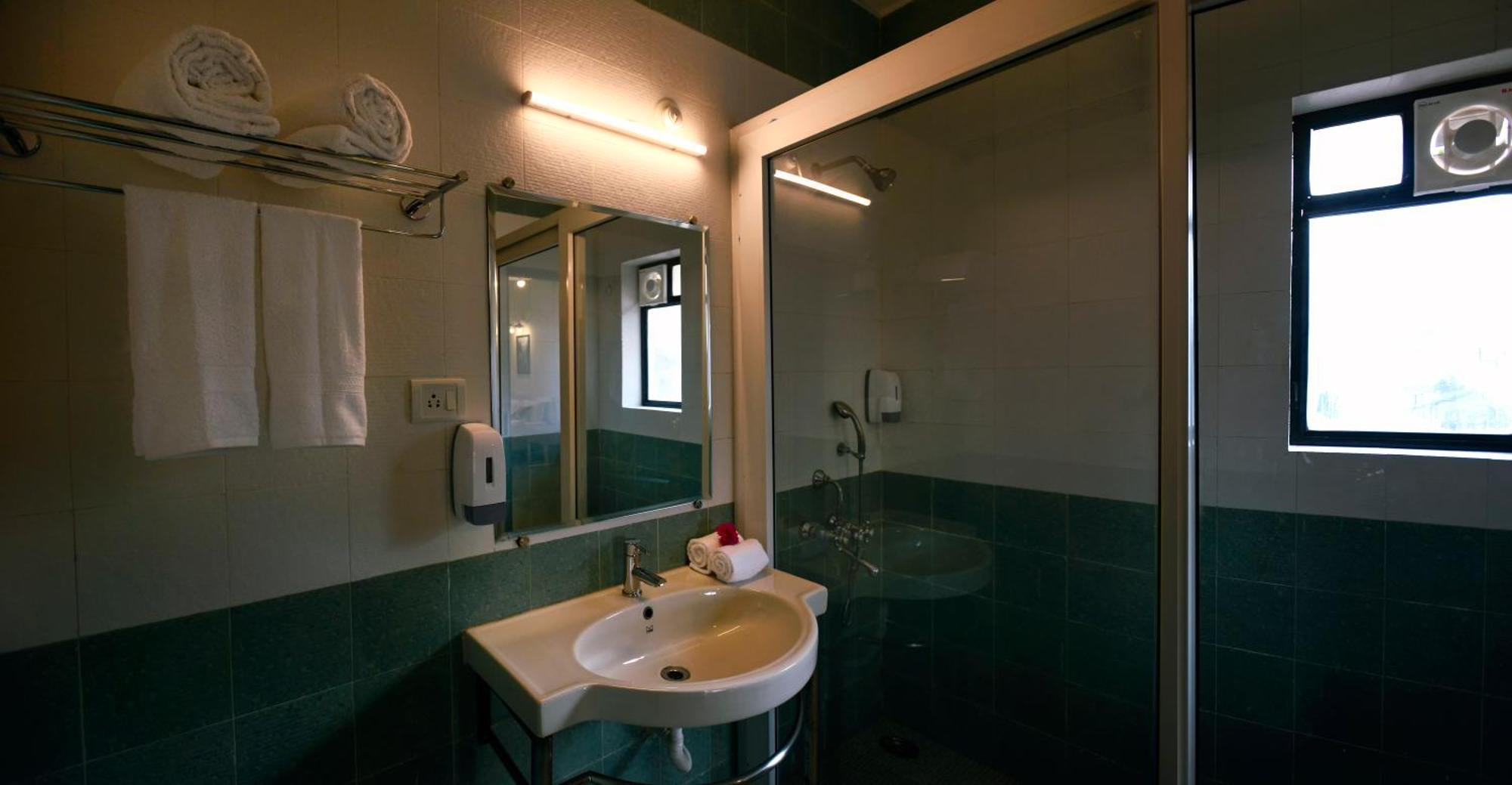 Treehouse Blue Hotel & Villas 콜바 외부 사진