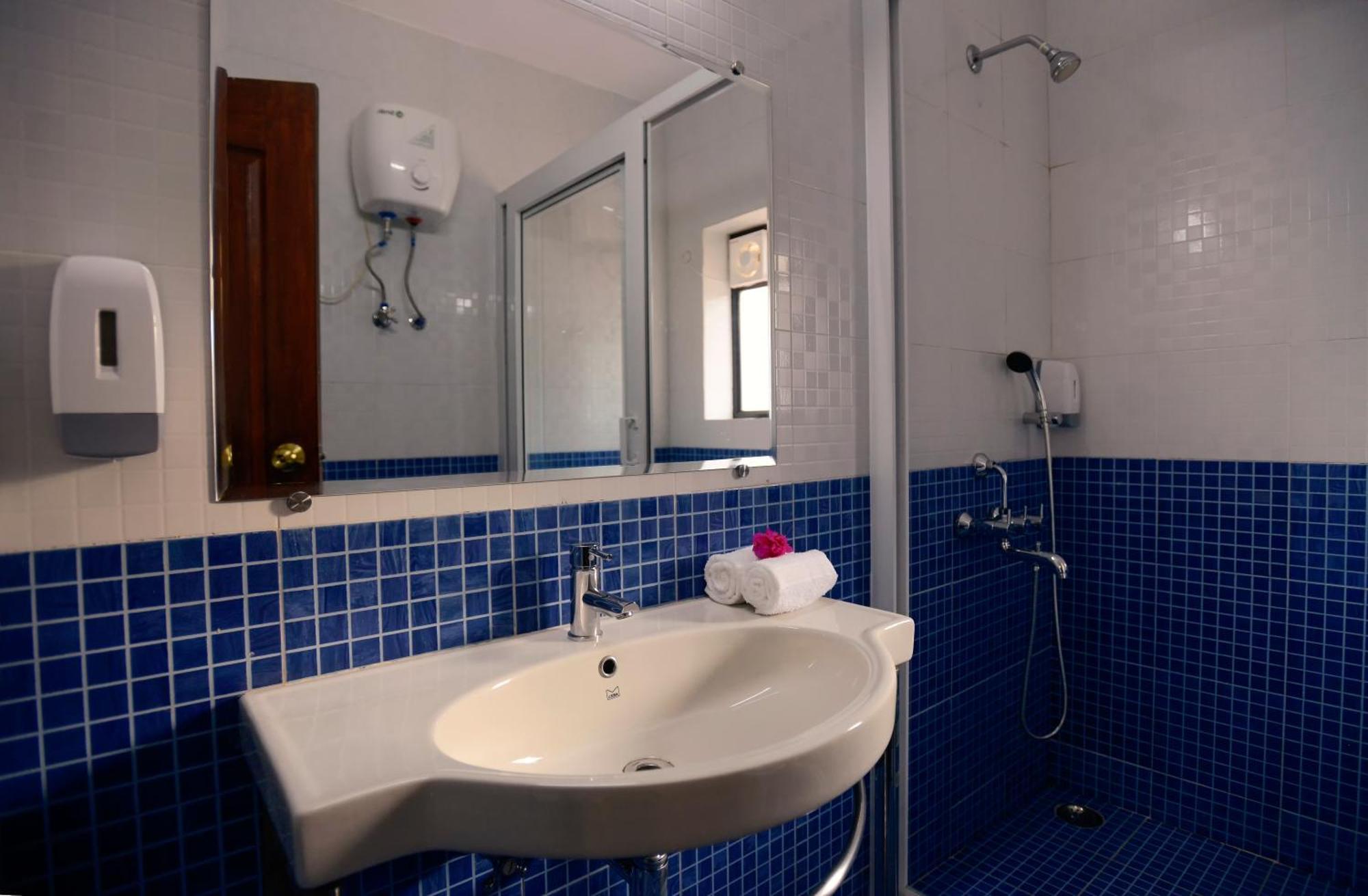 Treehouse Blue Hotel & Villas 콜바 외부 사진